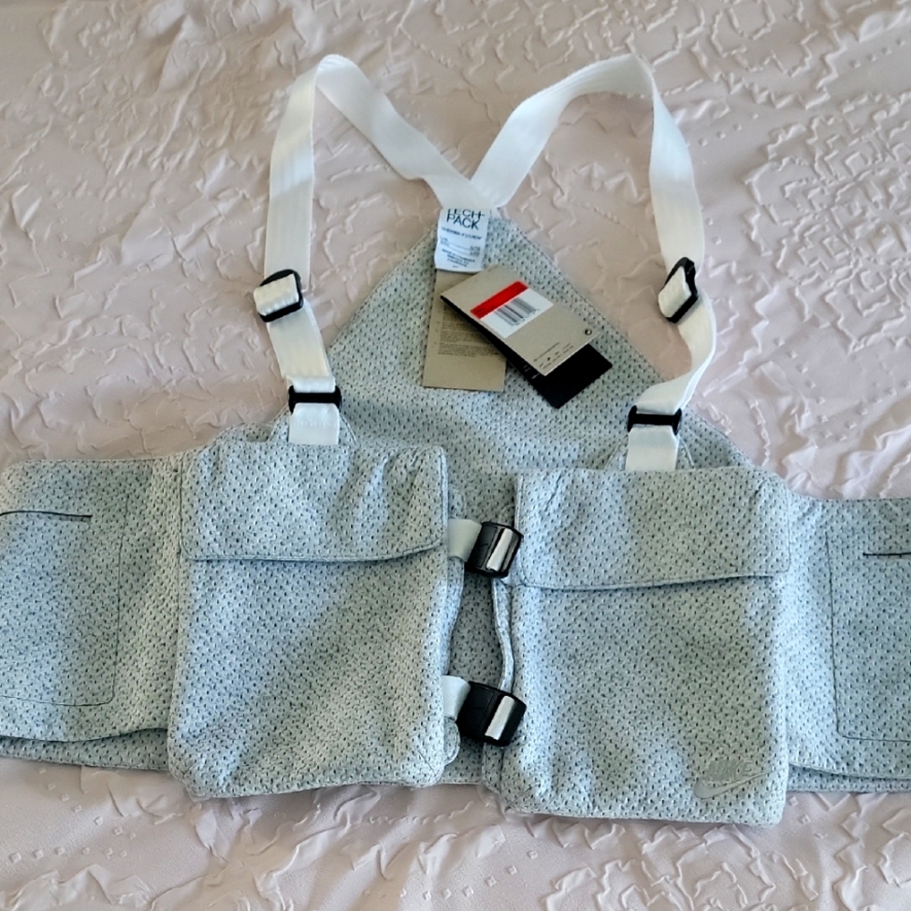 Nike Light Gray Utility Vest